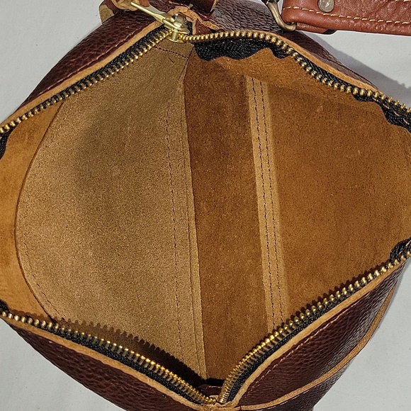 Portland Leather Brown Pebble Leather Crossbody Shoulder Bag - Picture 10 of 12